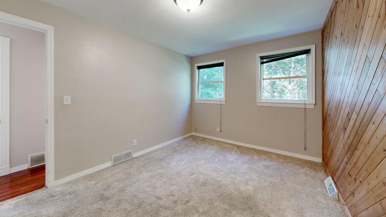 Wall-to-Wall High-End Carpeting